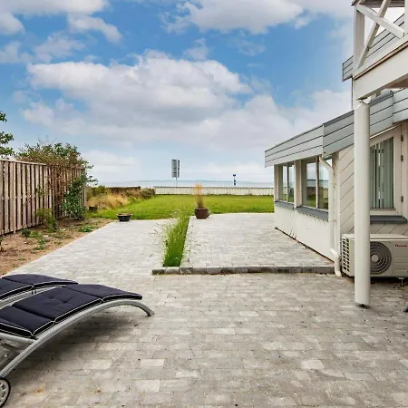 Lvii Holiday home *